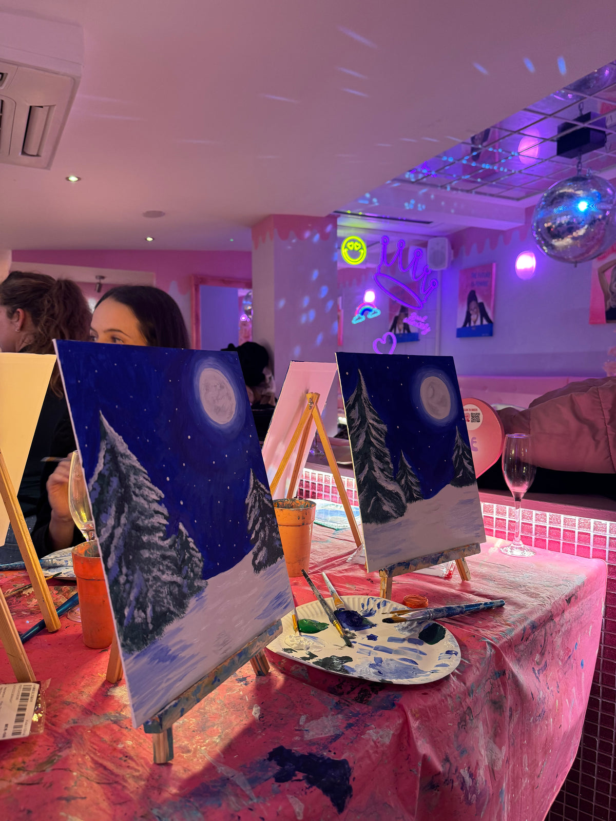Christmas Sip and Paint Warwick - 1st December 2026